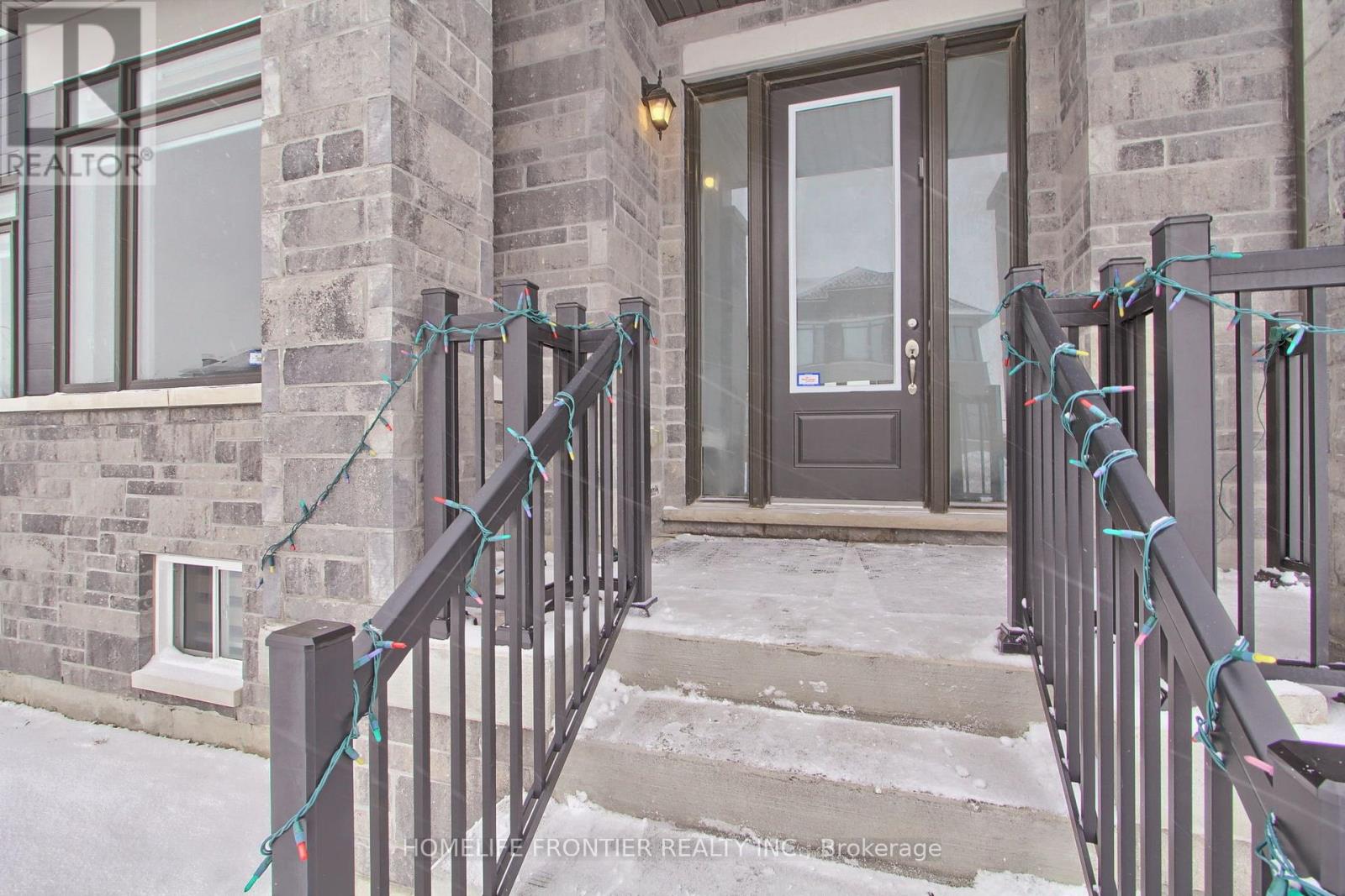 145 Terry Fox Drive, Barrie, Ontario  L9J 0L9 - Photo 4 - S12734454