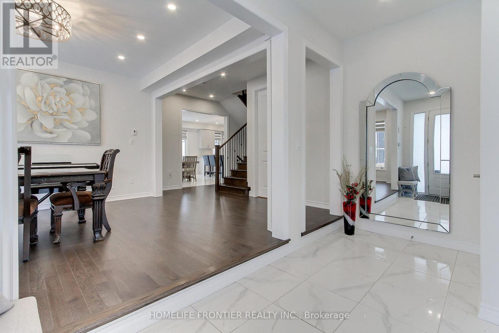 145 Terry Fox Drive, Barrie, Ontario  L9J 0L9 - Photo 5 - S12734454