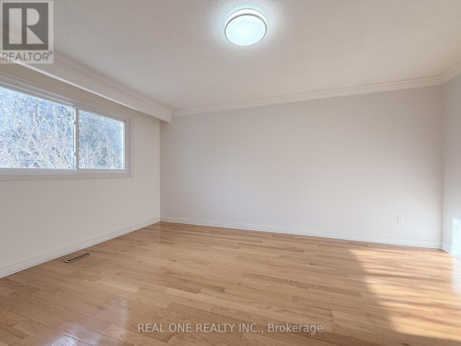 Unit 2 - 1759 Sherwood Forrest Circle, Mississauga, Ontario  L5K 2H7 - Photo 8 - W12734450