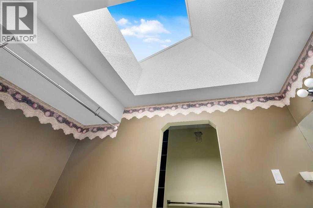 166 Somerset Drive Sw, Calgary, Alberta  T2Y 3H7 - Photo 19 - A2273310