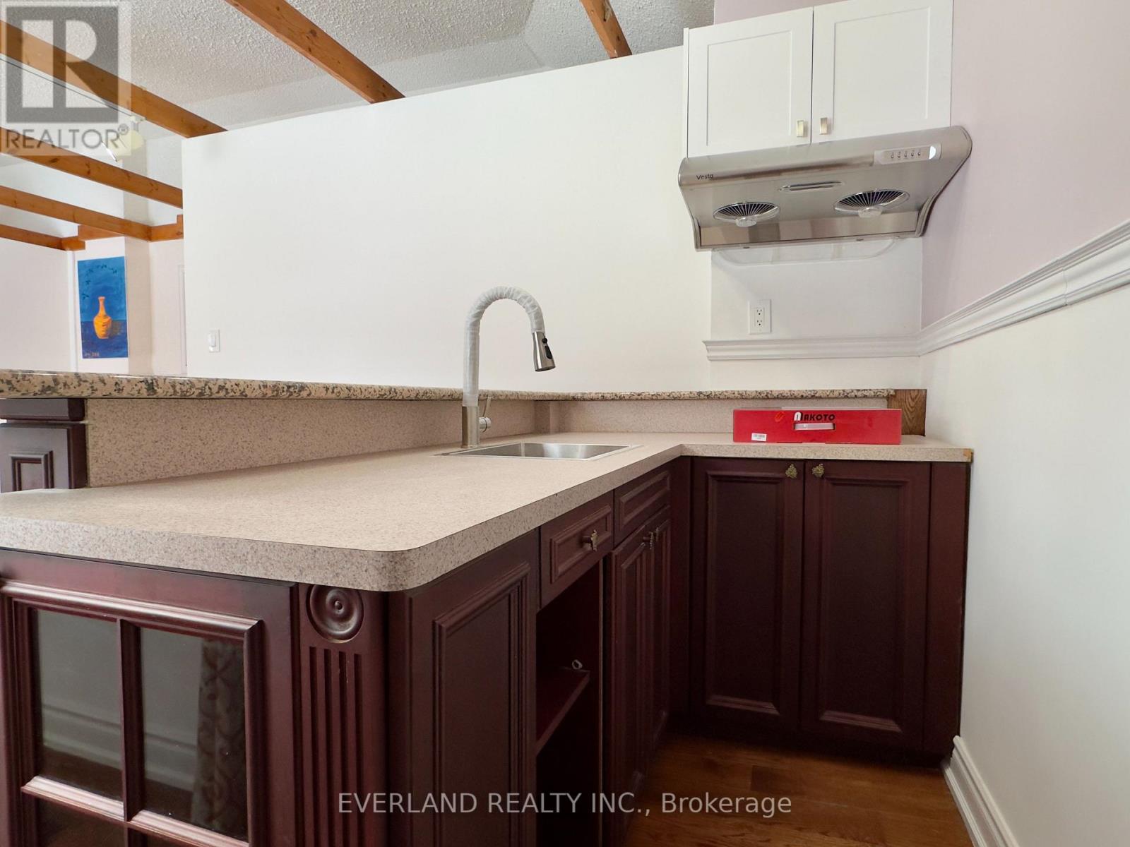 Unit 2 - 7 Shaughnessy Boulevard, Toronto, Ontario  M2J 1H4 - Photo 6 - C12734468