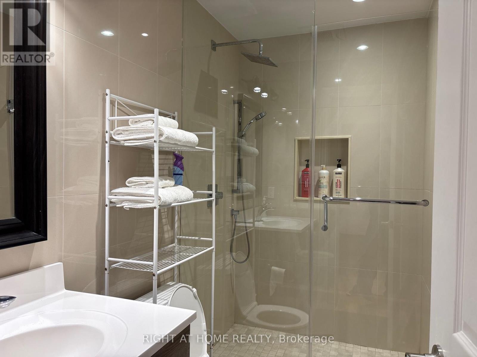 407 Limerick Street, Innisfil, Ontario  L0L 1K0 - Photo 10 - N12734460