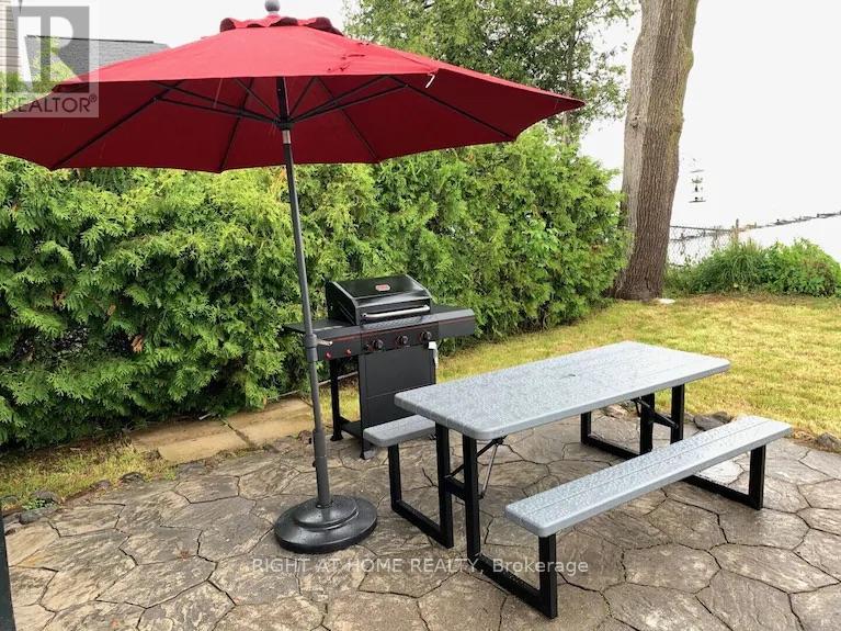 407 Limerick Street, Innisfil, Ontario  L0L 1K0 - Photo 18 - N12734460