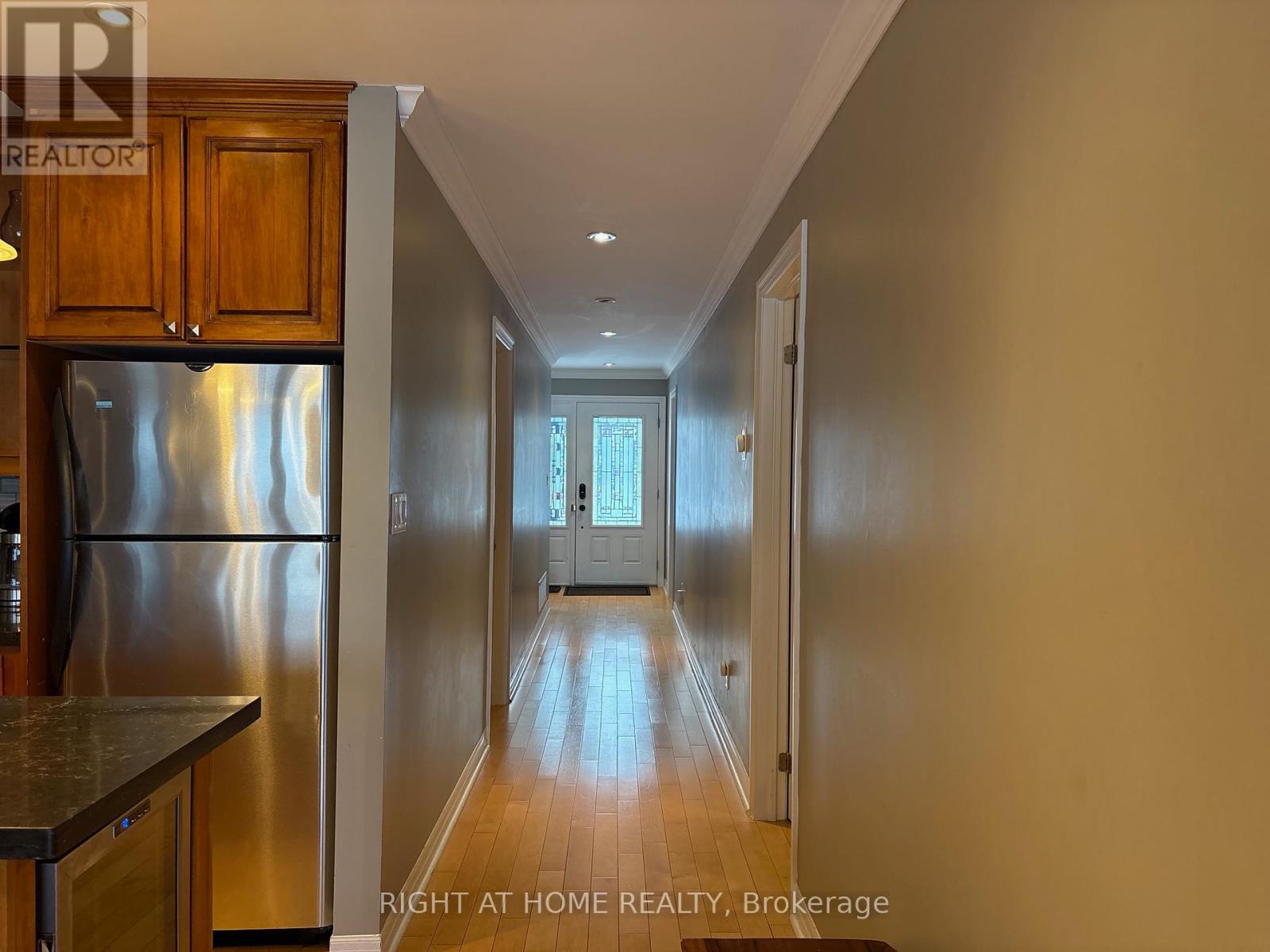 407 Limerick Street, Innisfil, Ontario  L0L 1K0 - Photo 6 - N12734460