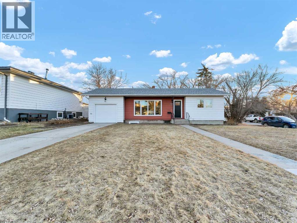 695 6 Street SW, Medicine Hat, Alberta