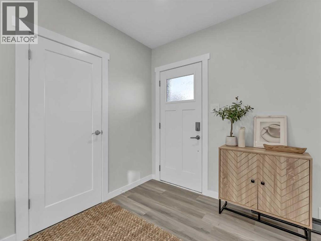 695 6 Street Sw, Medicine Hat, Alberta  T1A 4J4 - Photo 5 - A2279081