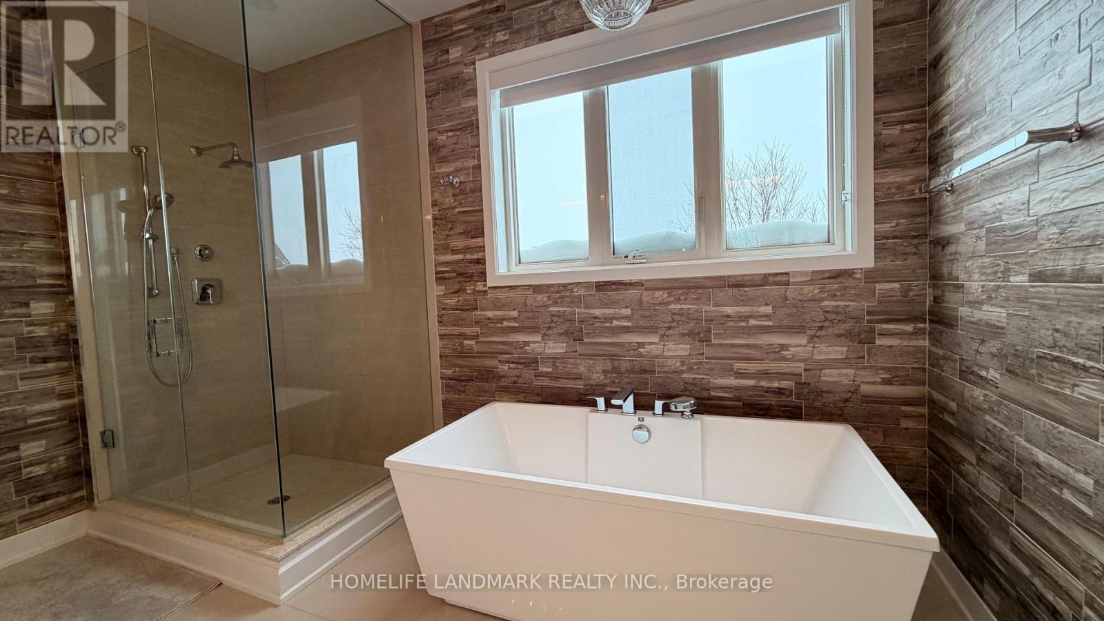 Main & 2nd - 8 Kent Matthew Street, Richmond Hill, Ontario  L4E 1C9 - Photo 15 - N12734472