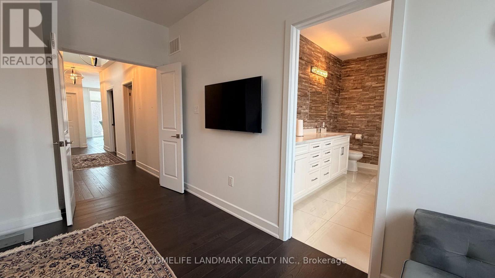 Main & 2nd - 8 Kent Matthew Street, Richmond Hill, Ontario  L4E 1C9 - Photo 16 - N12734472