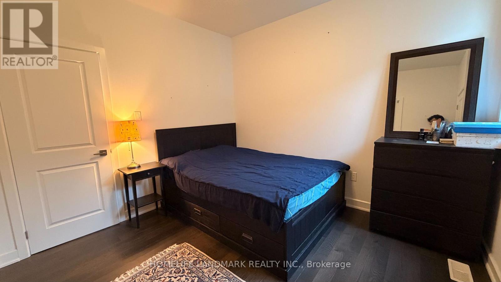 Main & 2nd - 8 Kent Matthew Street, Richmond Hill, Ontario  L4E 1C9 - Photo 19 - N12734472