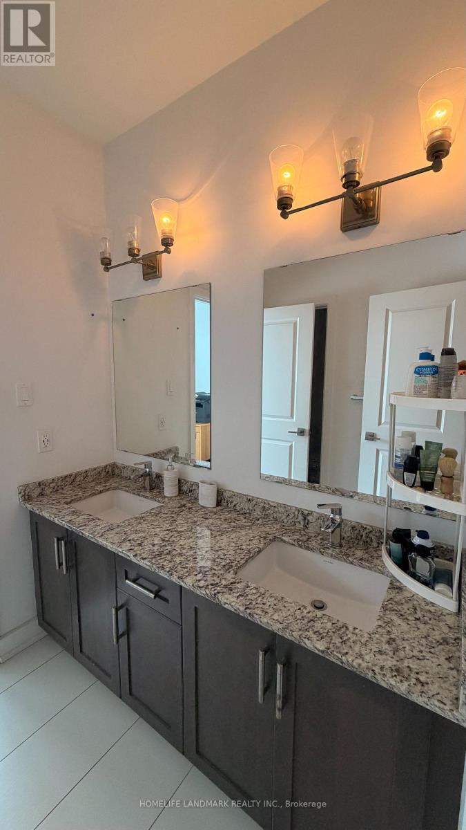 Main & 2nd - 8 Kent Matthew Street, Richmond Hill, Ontario  L4E 1C9 - Photo 20 - N12734472