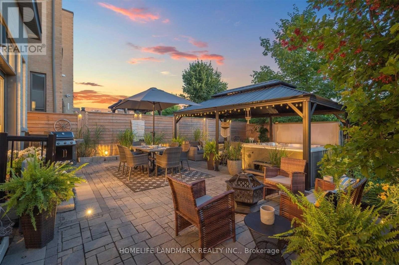 Main & 2nd - 8 Kent Matthew Street, Richmond Hill, Ontario  L4E 1C9 - Photo 27 - N12734472