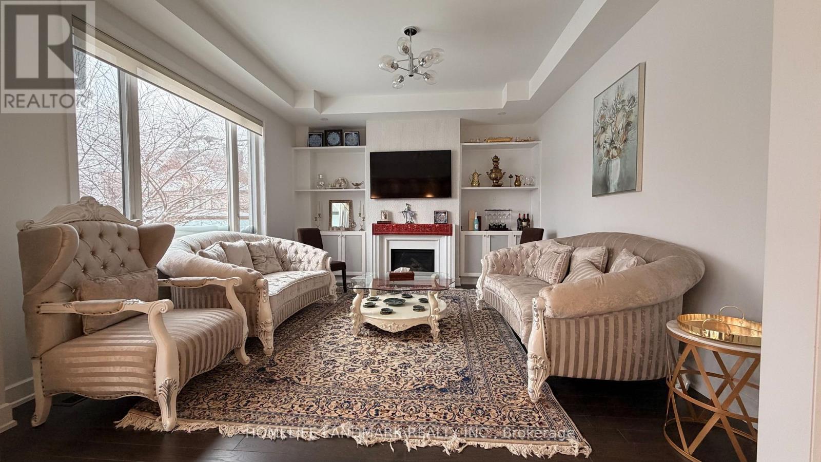 Main & 2nd - 8 Kent Matthew Street, Richmond Hill, Ontario  L4E 1C9 - Photo 6 - N12734472