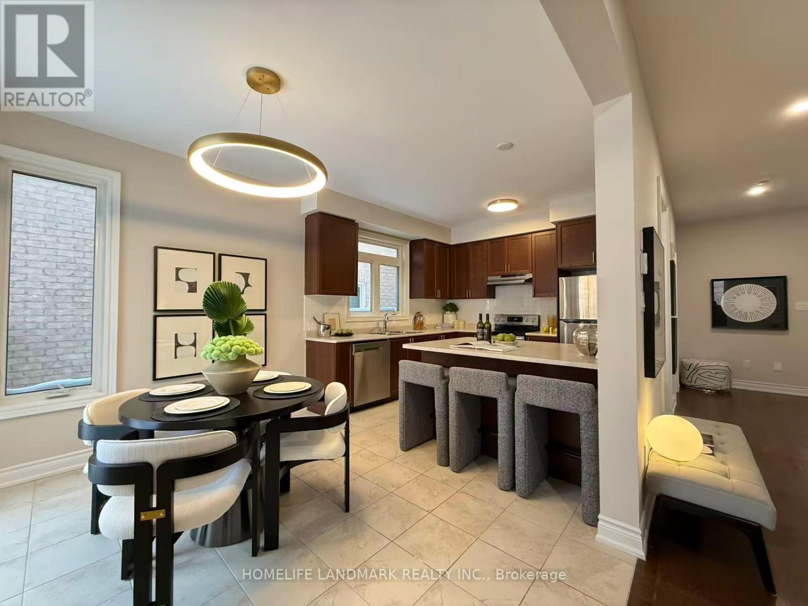 829 Langford Boulevard, Bradford West Gwillimbury, Ontario  L3Z 0C1 - Photo 7 - N12734480