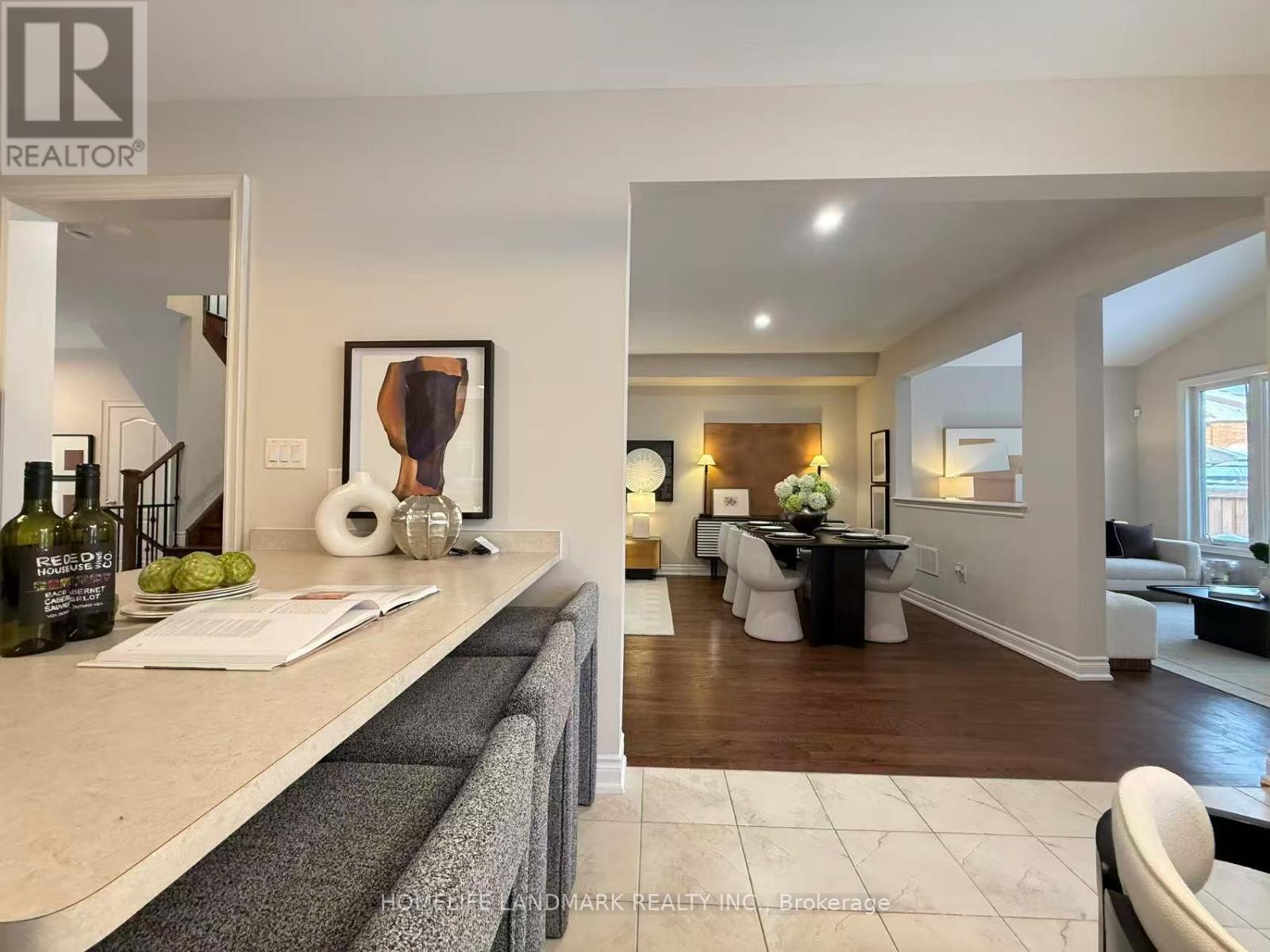 829 Langford Boulevard, Bradford West Gwillimbury, Ontario  L3Z 0C1 - Photo 8 - N12734480