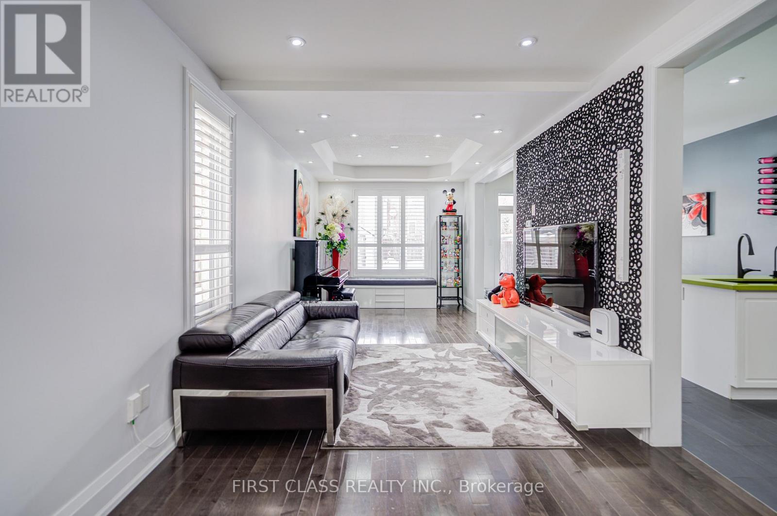 36 Staglin Court, Markham, Ontario  L6C 0K9 - Photo 10 - N12734506