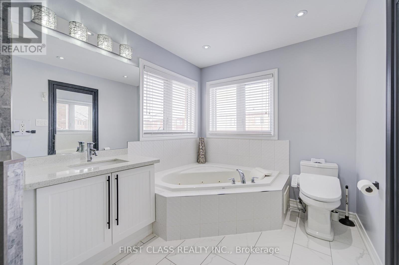 36 Staglin Court, Markham, Ontario  L6C 0K9 - Photo 40 - N12734506