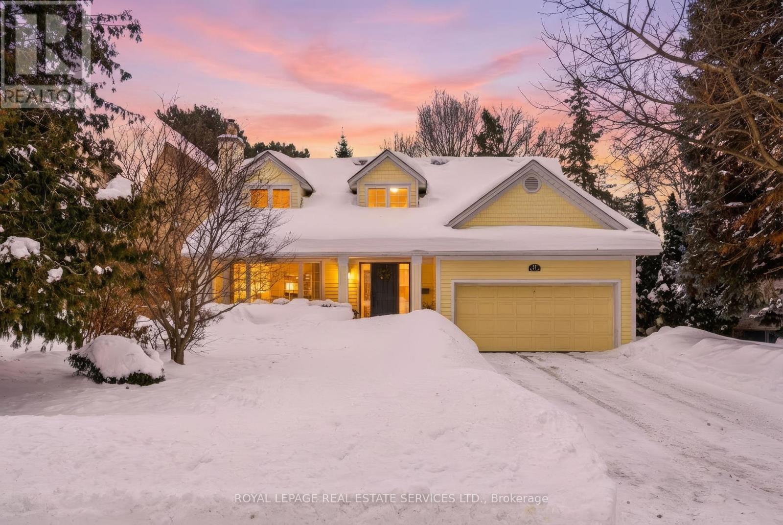 17 Elstree Road, Toronto, Ontario  M9A 3Y9 - Photo 2 - W12734488