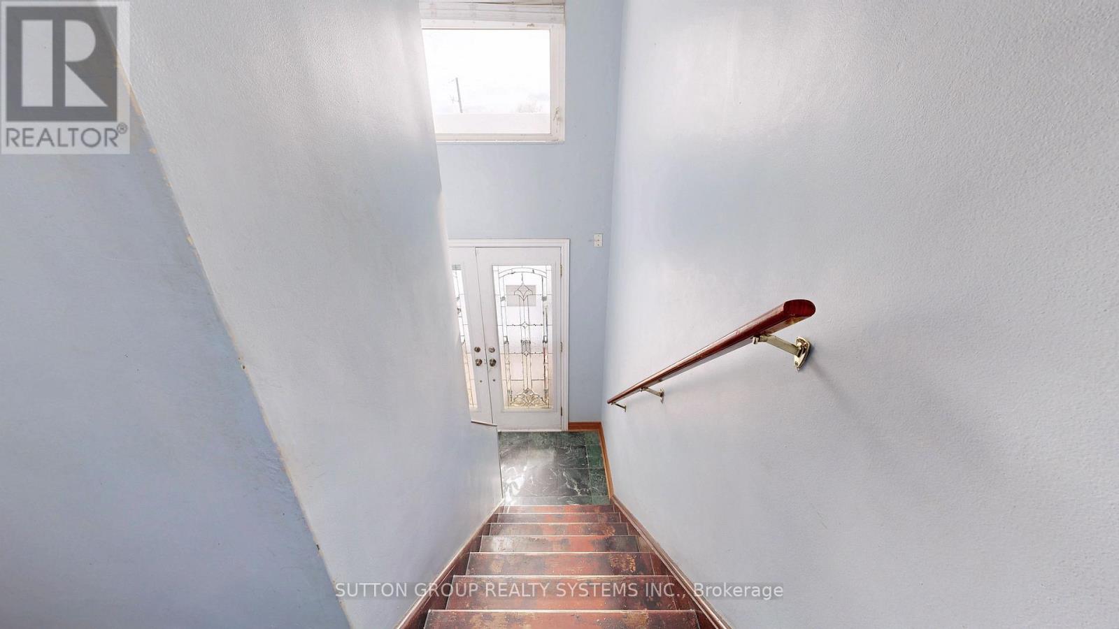 30 Coronado Court, Toronto, Ontario  M9M 1S7 - Photo 22 - W12734500