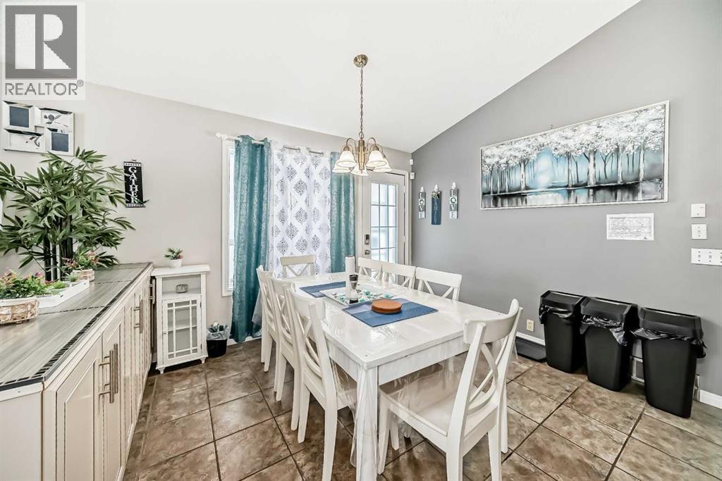 33 Martinridge Road Ne, Calgary, Alberta  t3j 3l4 - Photo 14 - A2273053