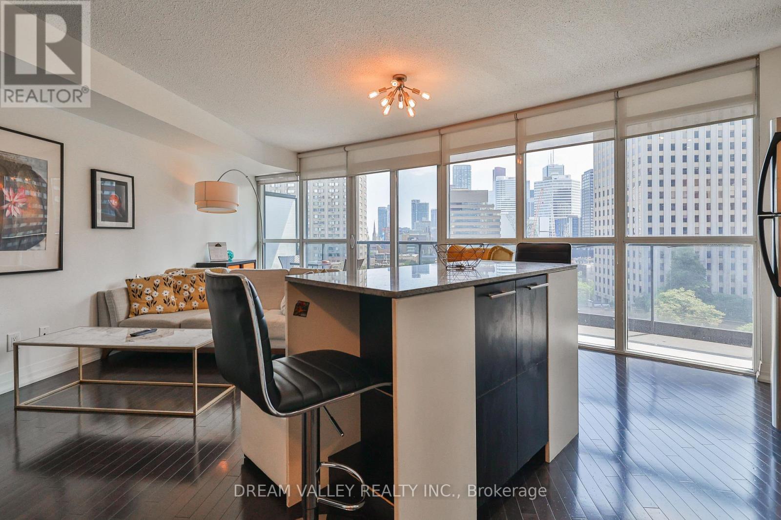 904 - 25 Carlton Street, Toronto, Ontario  M5B 1L4 - Photo 14 - C12734522