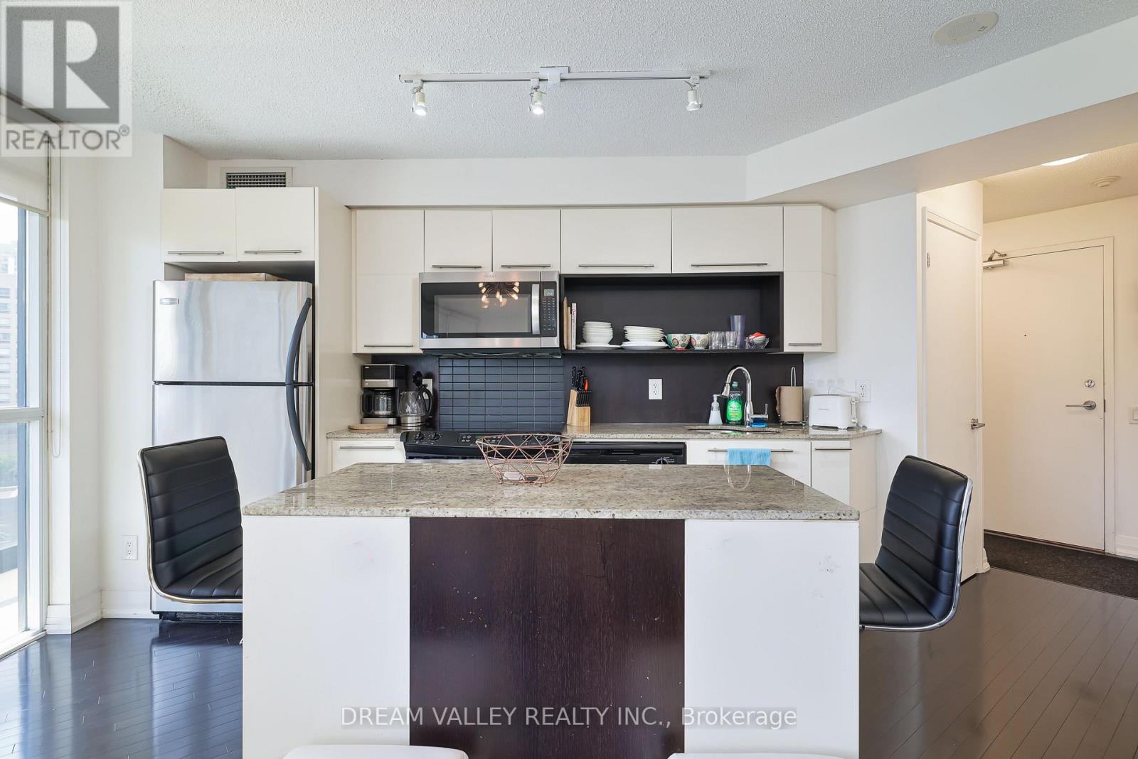 904 - 25 Carlton Street, Toronto, Ontario  M5B 1L4 - Photo 9 - C12734522