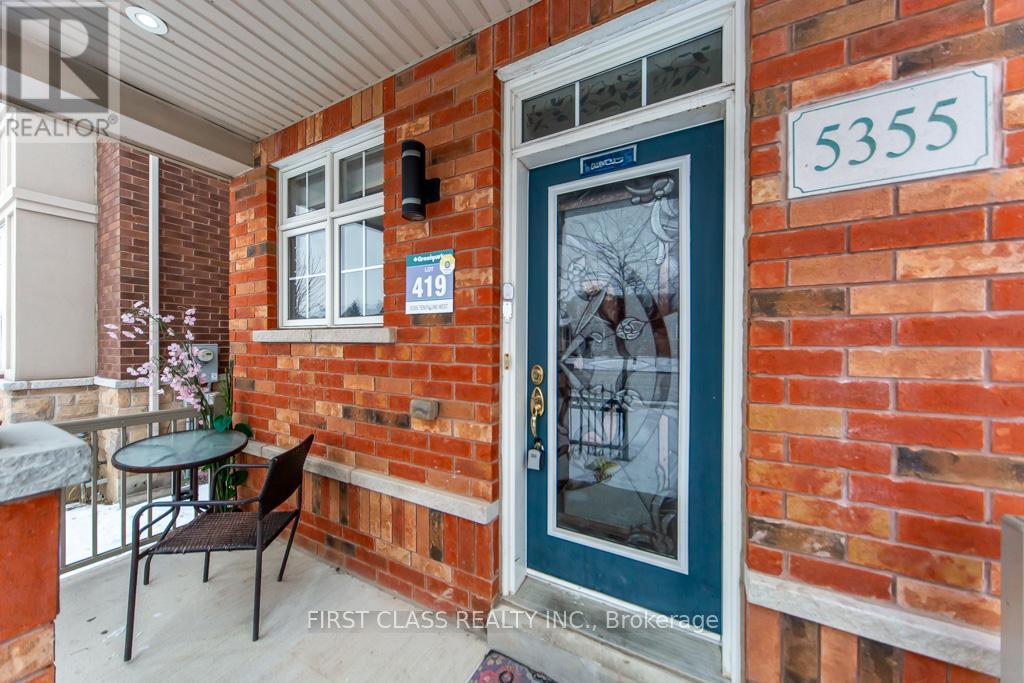 (Main) - 5355 Tenth Line W, Mississauga, Ontario  L5M 0V8 - Photo 2 - W12734524