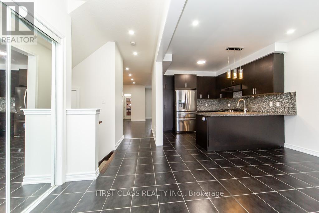 (Main) - 5355 Tenth Line W, Mississauga, Ontario  L5M 0V8 - Photo 6 - W12734524