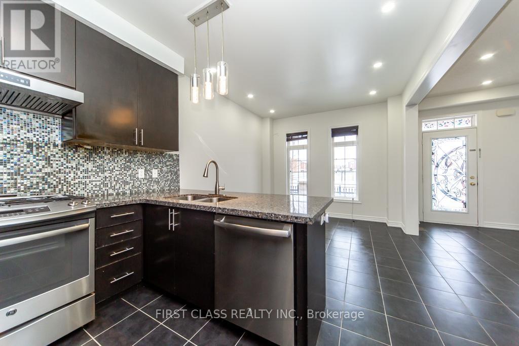 (Main) - 5355 Tenth Line W, Mississauga, Ontario  L5M 0V8 - Photo 7 - W12734524