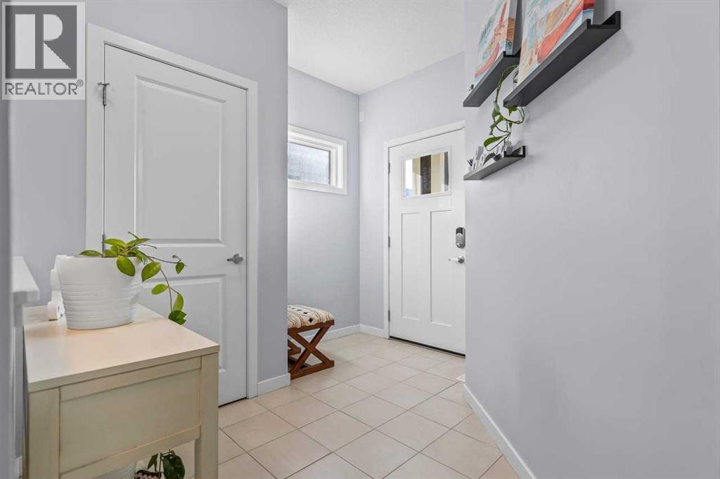 184 Masters Rise Se, Calgary, Alberta  T3M 2L5 - Photo 2 - A2281584