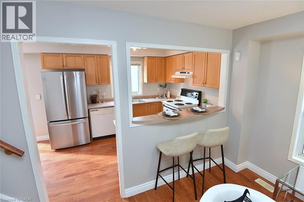 2258 Empire Crescent, Burlington, Ontario  L7L 6Y9 - Photo 8 - 40800709