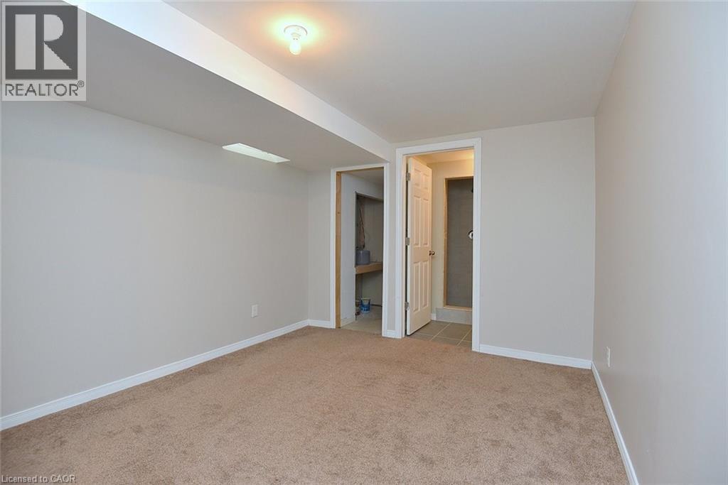 2258 Empire Crescent, Burlington, Ontario  L7L 6Y9 - Photo 31 - 40800709