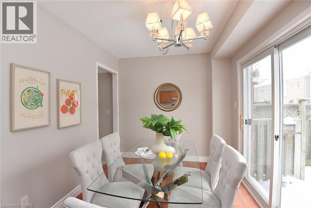 2258 Empire Crescent, Burlington, Ontario  L7L 6Y9 - Photo 12 - 40800709