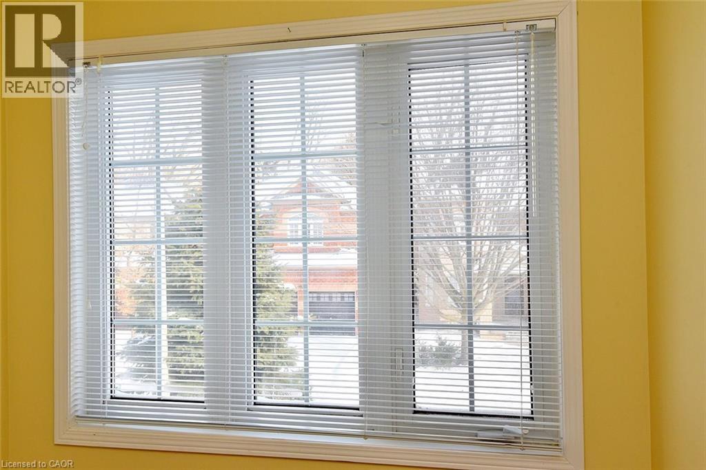 2258 Empire Crescent, Burlington, Ontario  L7L 6Y9 - Photo 14 - 40800709