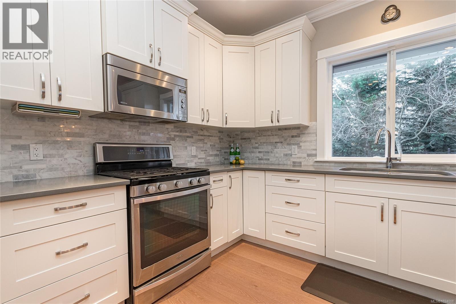 3649 Coleman Pl, Colwood, British Columbia  V9C 0H2 - Photo 15 - 1024008