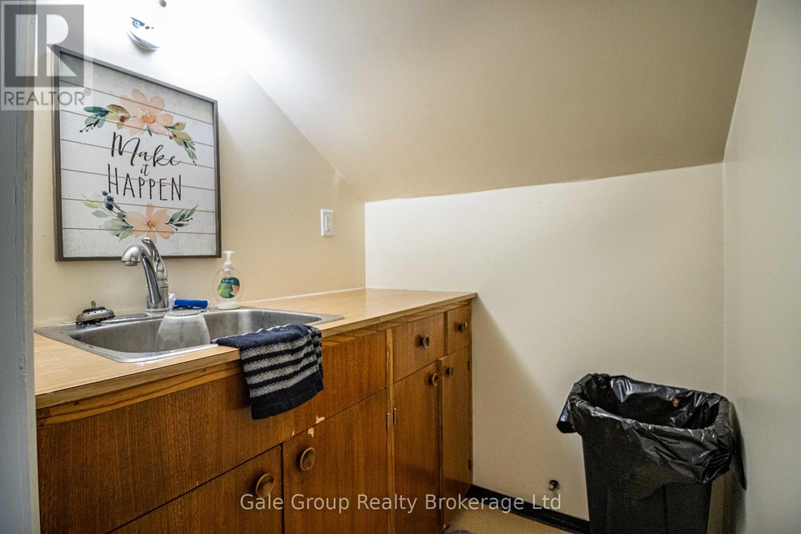 5 Wellington Street N, Woodstock, Ontario  N4S 6P1 - Photo 39 - X12734584