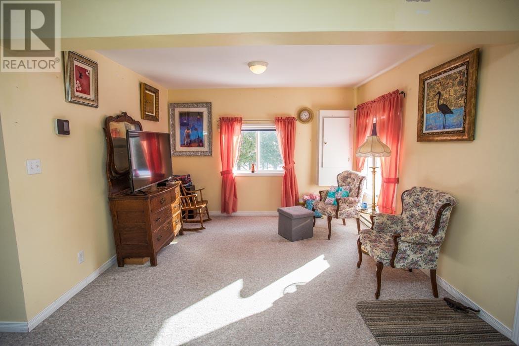 1252 Catherine St, Richards Landing, Ontario  P0R 1J0 - Photo 9 - SM260172