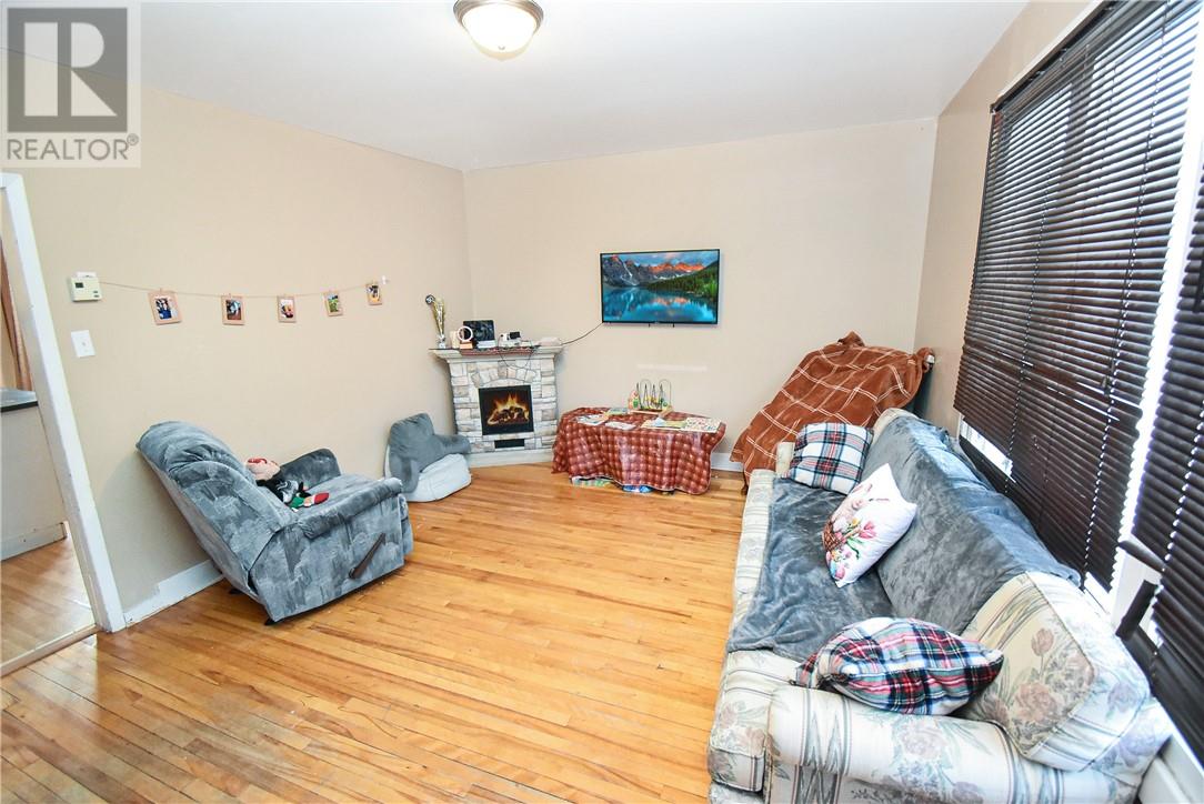 7 Sixth Ave, Levack, Ontario  P0M 2C0 - Photo 12 - 2126246