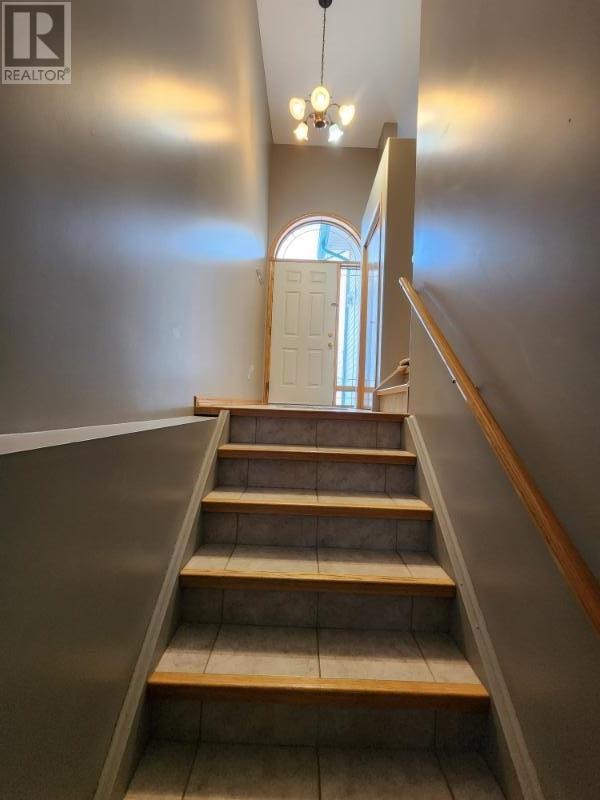 735 Porcupine Blvd, Thunder Bay, Ontario  P7C 5Z4 - Photo 3 - TB2600122