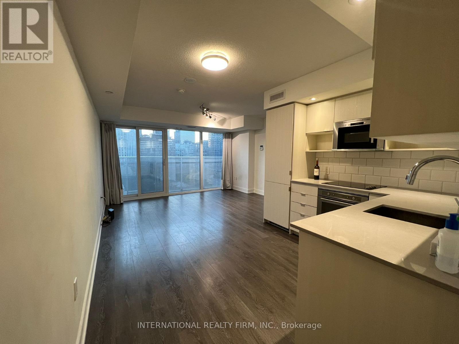 1002 - 89 Mcgill Street, Toronto, Ontario  M5B 0B1 - Photo 10 - C12722890