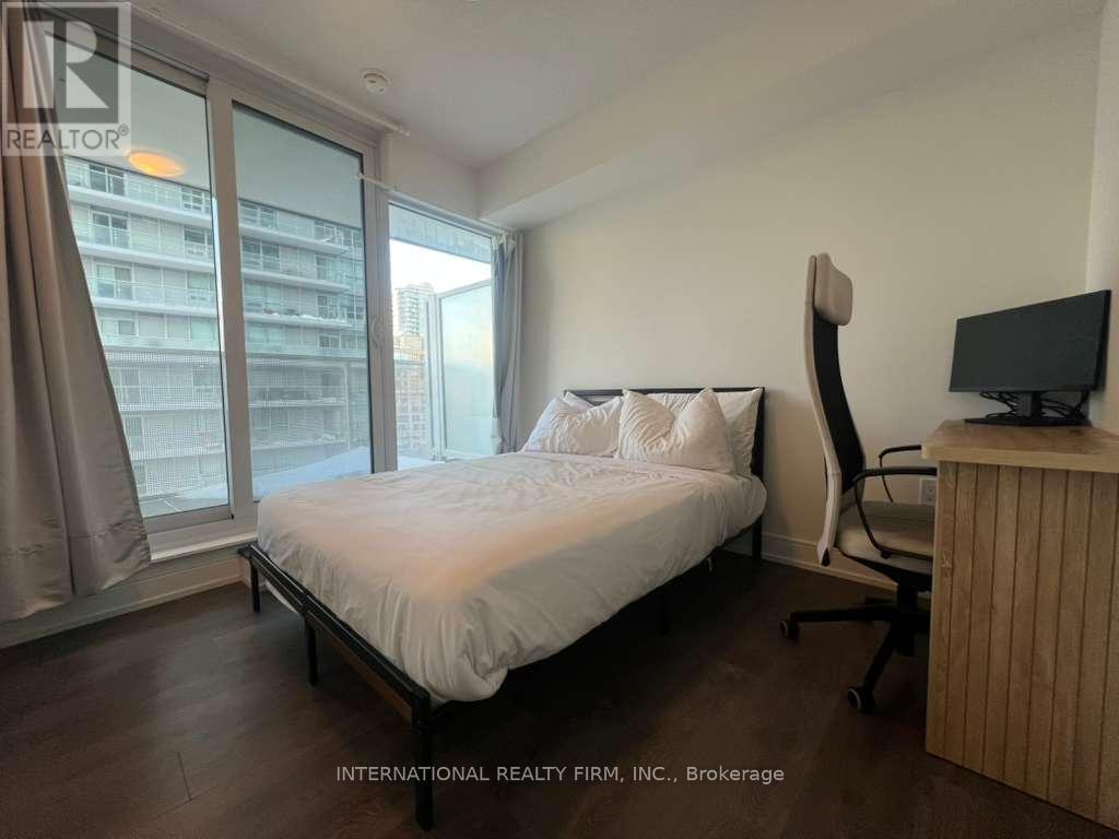 1002 - 89 Mcgill Street, Toronto, Ontario  M5B 0B1 - Photo 5 - C12722890