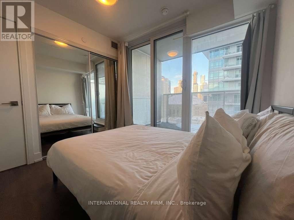 1002 - 89 Mcgill Street, Toronto, Ontario  M5B 0B1 - Photo 6 - C12722890