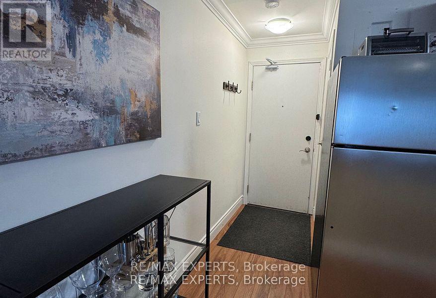 C - 42 Queen Street N, Caledon, Ontario  L7E 1B9 - Photo 2 - W12734374