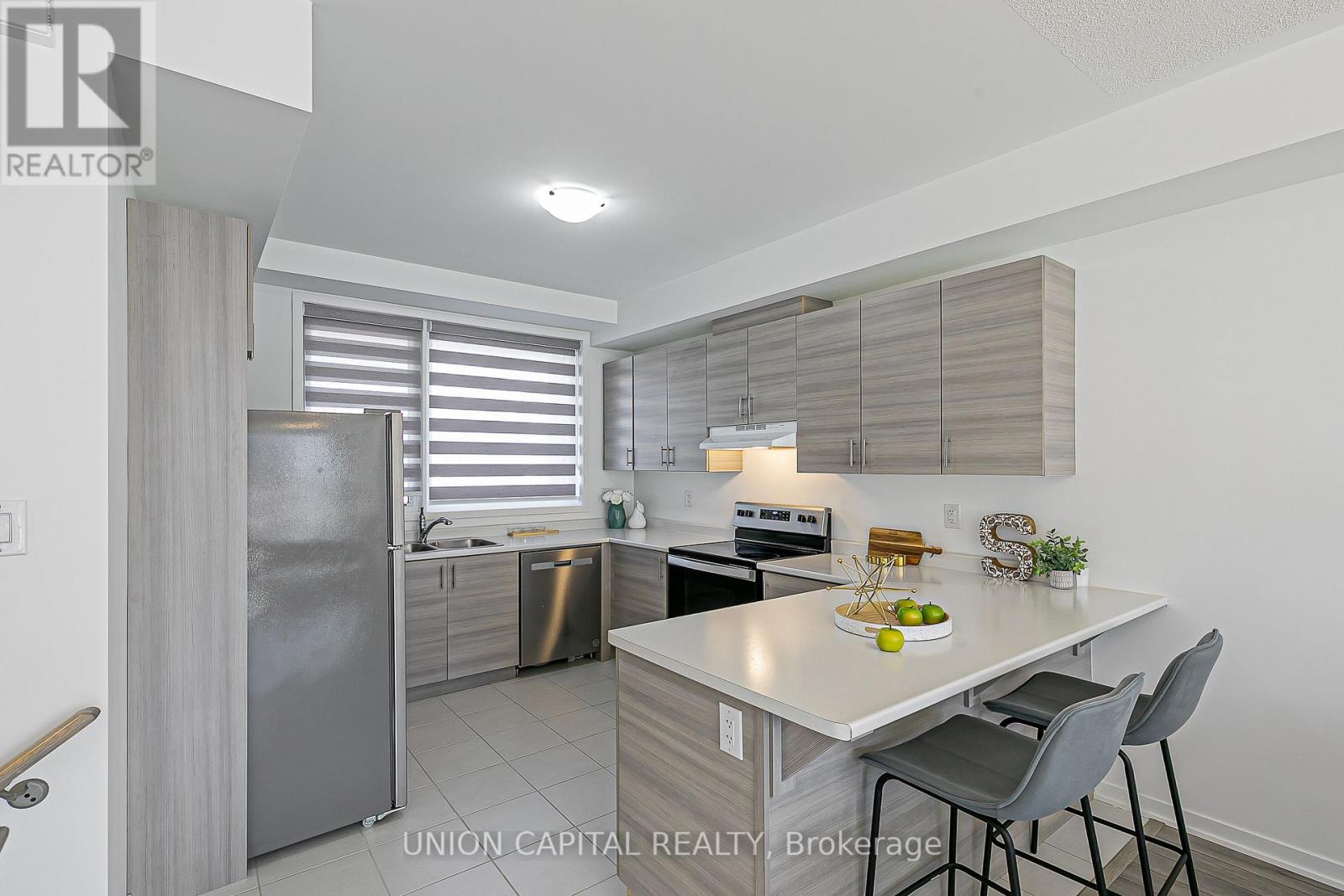 799 Stanstead Path, Oshawa, Ontario  L1K 3G4 - Photo 7 - E12444942