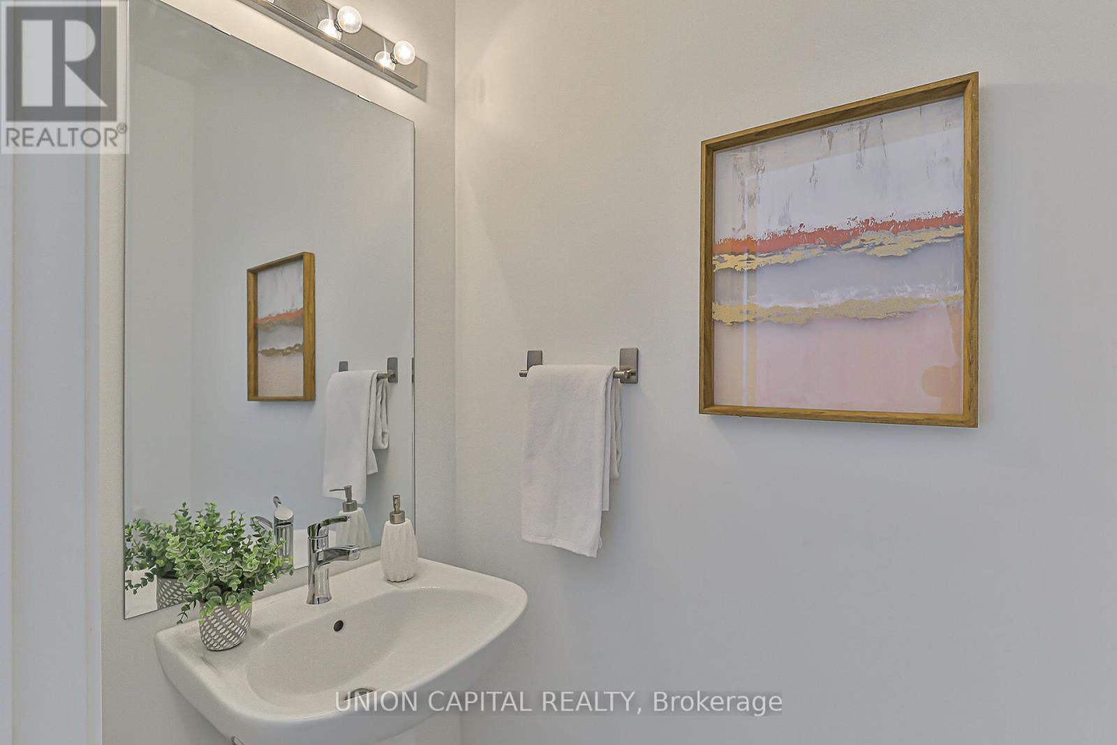 799 Stanstead Path, Oshawa, Ontario  L1K 3G4 - Photo 4 - E12444942