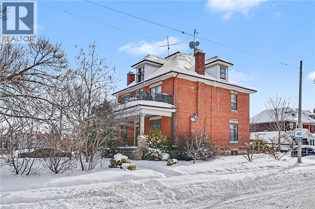 1316 E King Street E, Hamilton, Ontario  L8M 1H3 - Photo 1 - 40801313