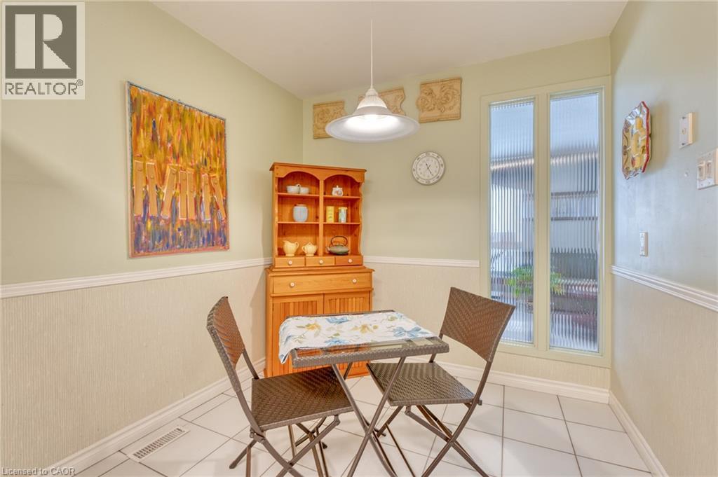 2301 Cavendish Drive Unit# 44, Burlington, Ontario  L7P 3M3 - Photo 12 - 40801306