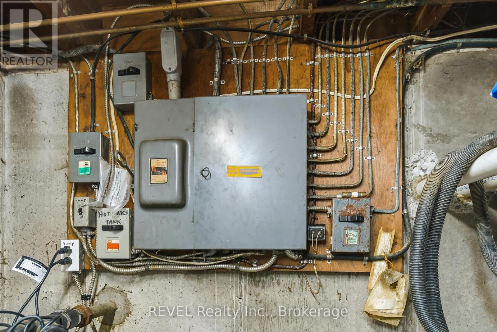 2474 Decew Road, Thorold, Ontario  L0S 1E6 - Photo 33 - X12725254