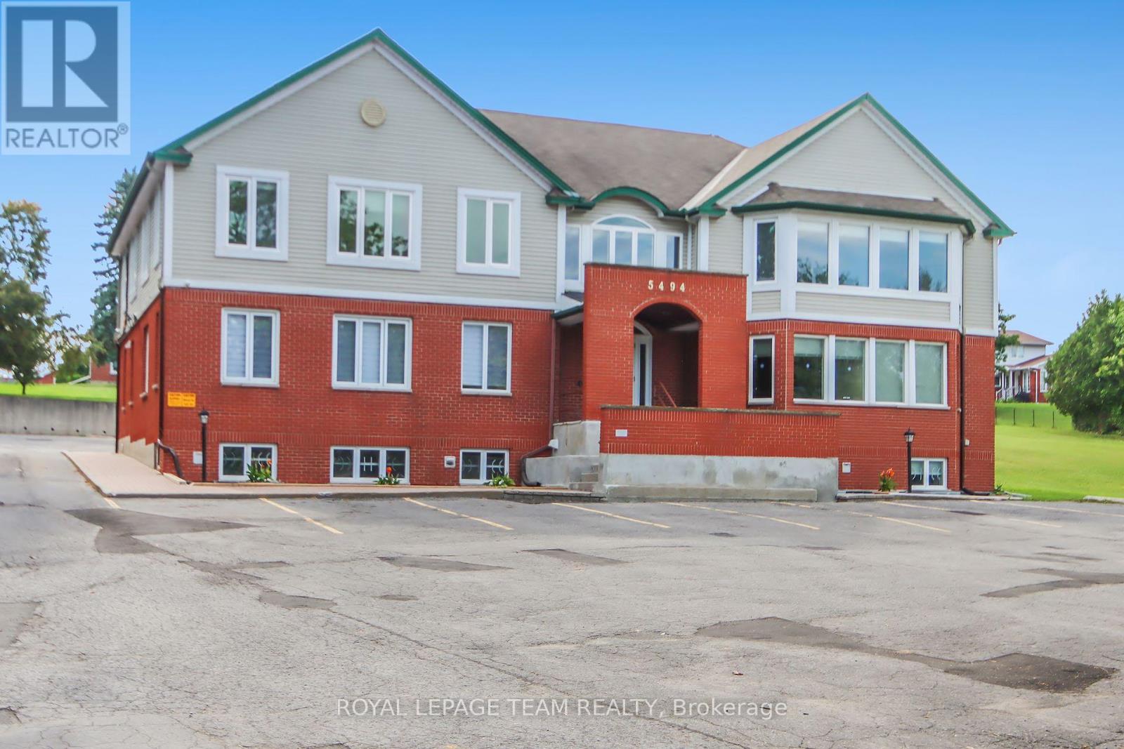 1b - 5494 Main Street W, Ottawa, Ontario  K4M 0E2 - Photo 2 - X12734544