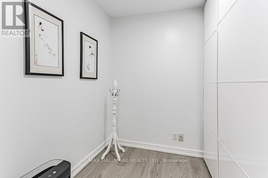 1810 - 381 Front Street W, Toronto, Ontario  M5V 3R8 - Photo 23 - C12734542