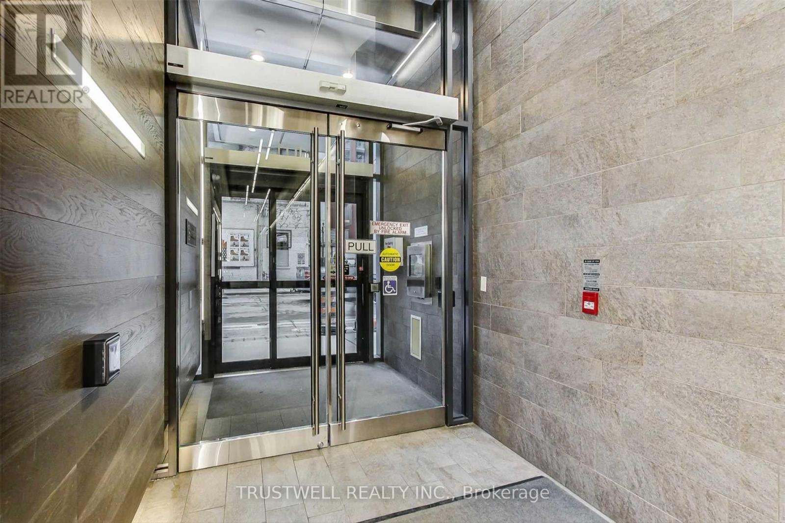 1601 - 101 Peter Street, Toronto, Ontario  M5V 0G6 - Photo 26 - C12734556